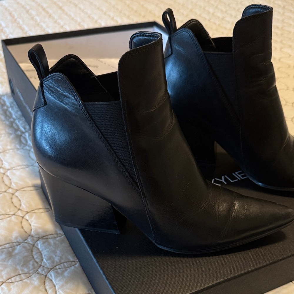 Kendall+ Kylie Black Ankle Boots